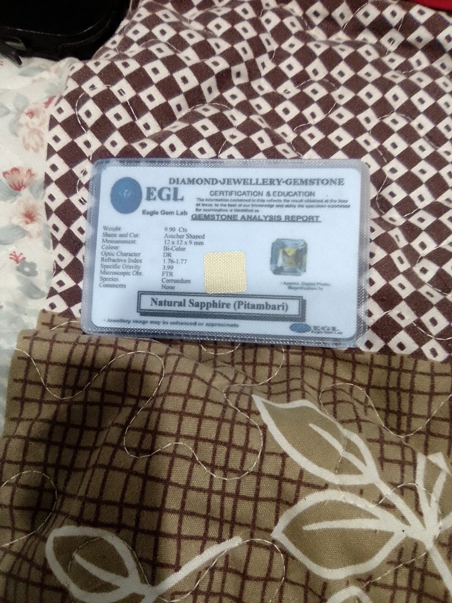 Natural Pitambari sapphire 9.90ct bi-colour yellow clear India origin eye-clean clarity